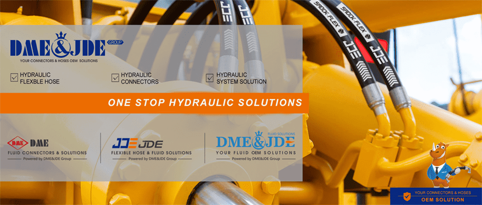 Hydraulic hose fittings are perfectly connected to the hydraulic equipment.